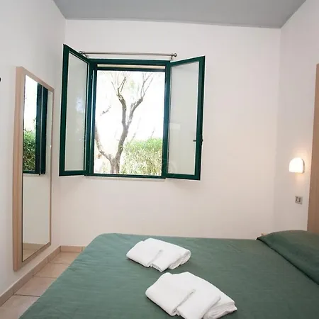 Torre Sunny Apartments 호텔 토레 리날다